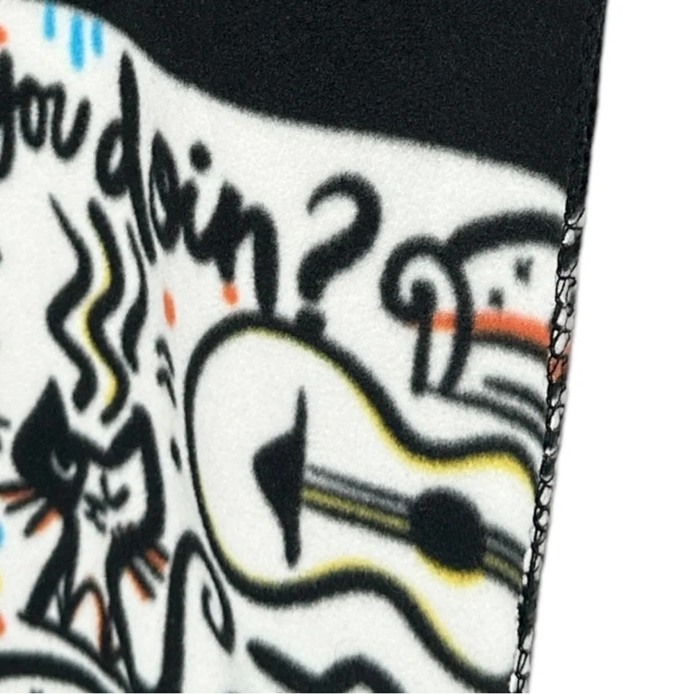 Friends Northwest Fleece Blanket Graphic Print Cozy 3.5’ x 5’ Throw 90s Novelty